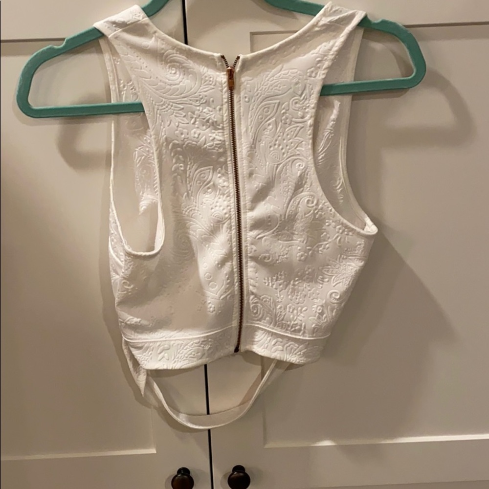 Crop-Top - Picture 2 of 3